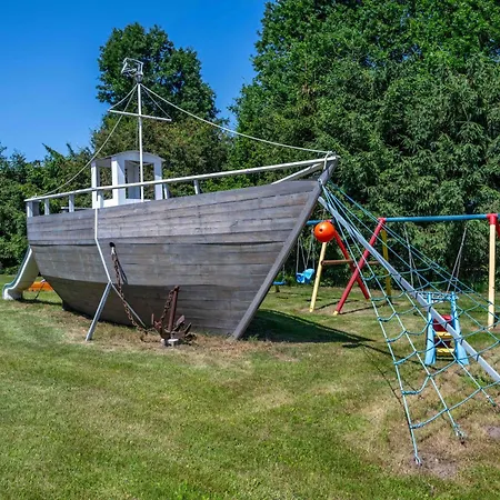 Nyaraló Letniskowe Ranczo Darłowo